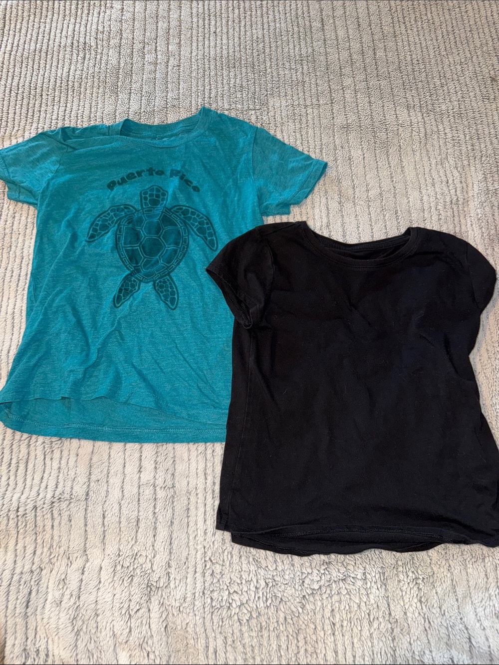 Girls T-shirts (2)